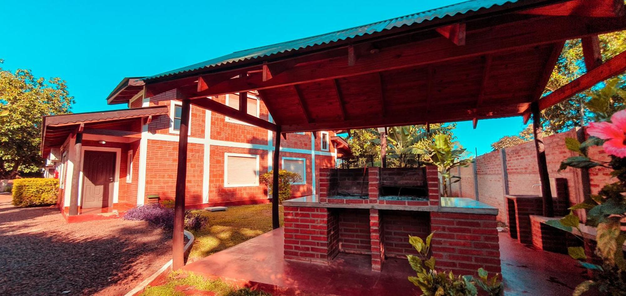 El Manantial De Iguazu Villa ปูแอร์โตอีกวาซู ภายนอก รูปภาพ