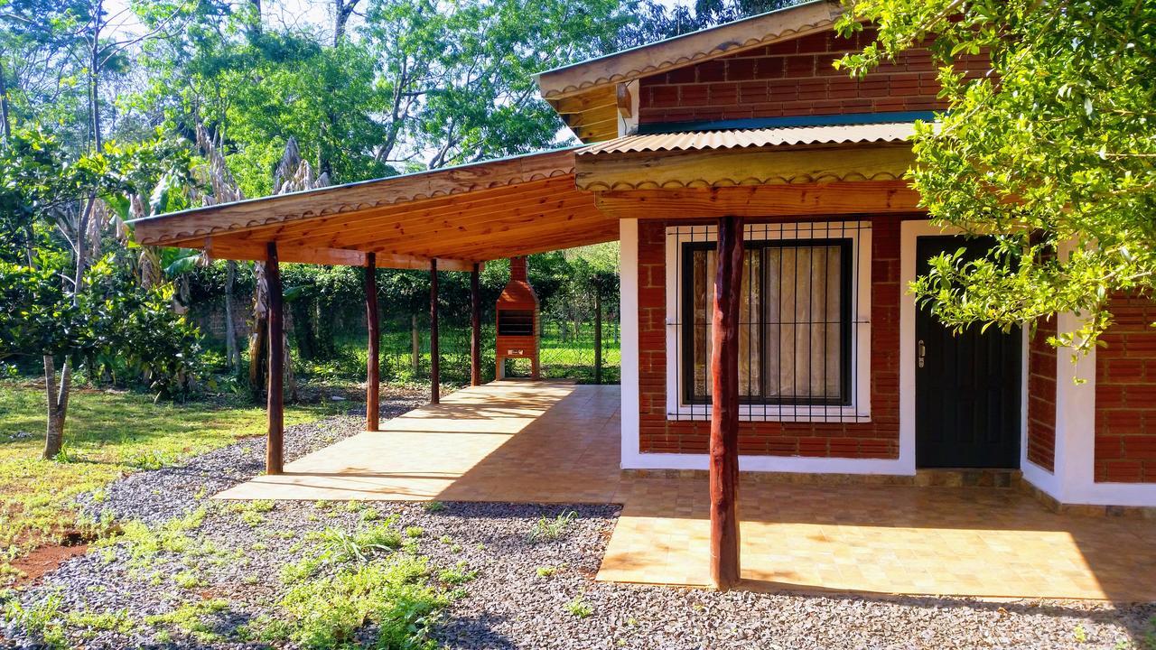 El Manantial De Iguazu Villa ปูแอร์โตอีกวาซู ภายนอก รูปภาพ