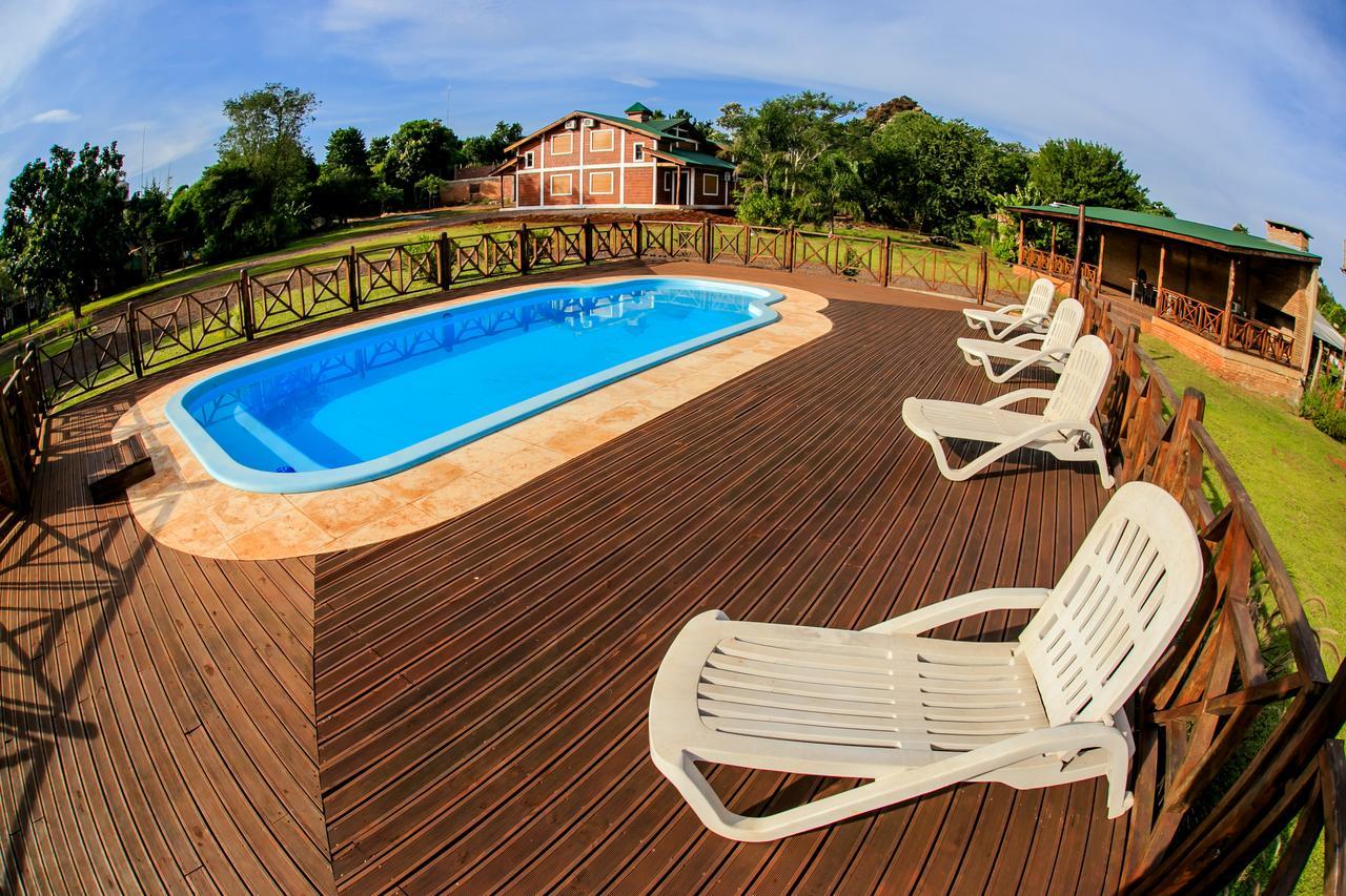 El Manantial De Iguazu Villa ปูแอร์โตอีกวาซู ภายนอก รูปภาพ